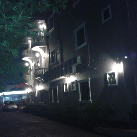 Hotel Ria Johor Bahru Buitenkant foto