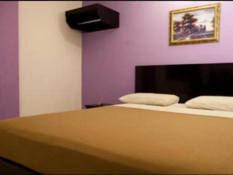Hotel Ria Johor Bahru Buitenkant foto