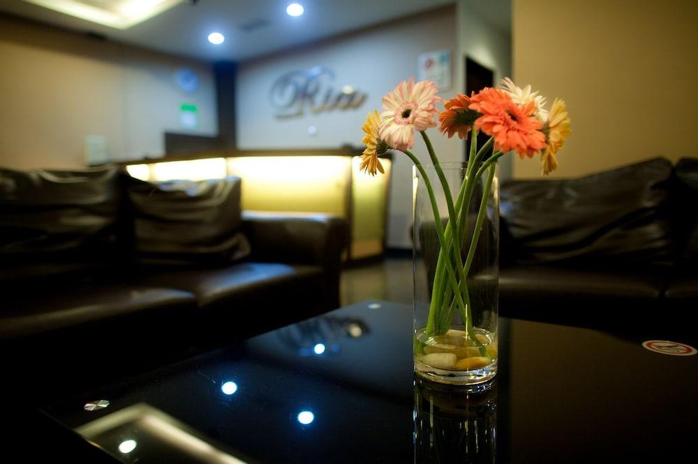Hotel Ria Johor Bahru Buitenkant foto